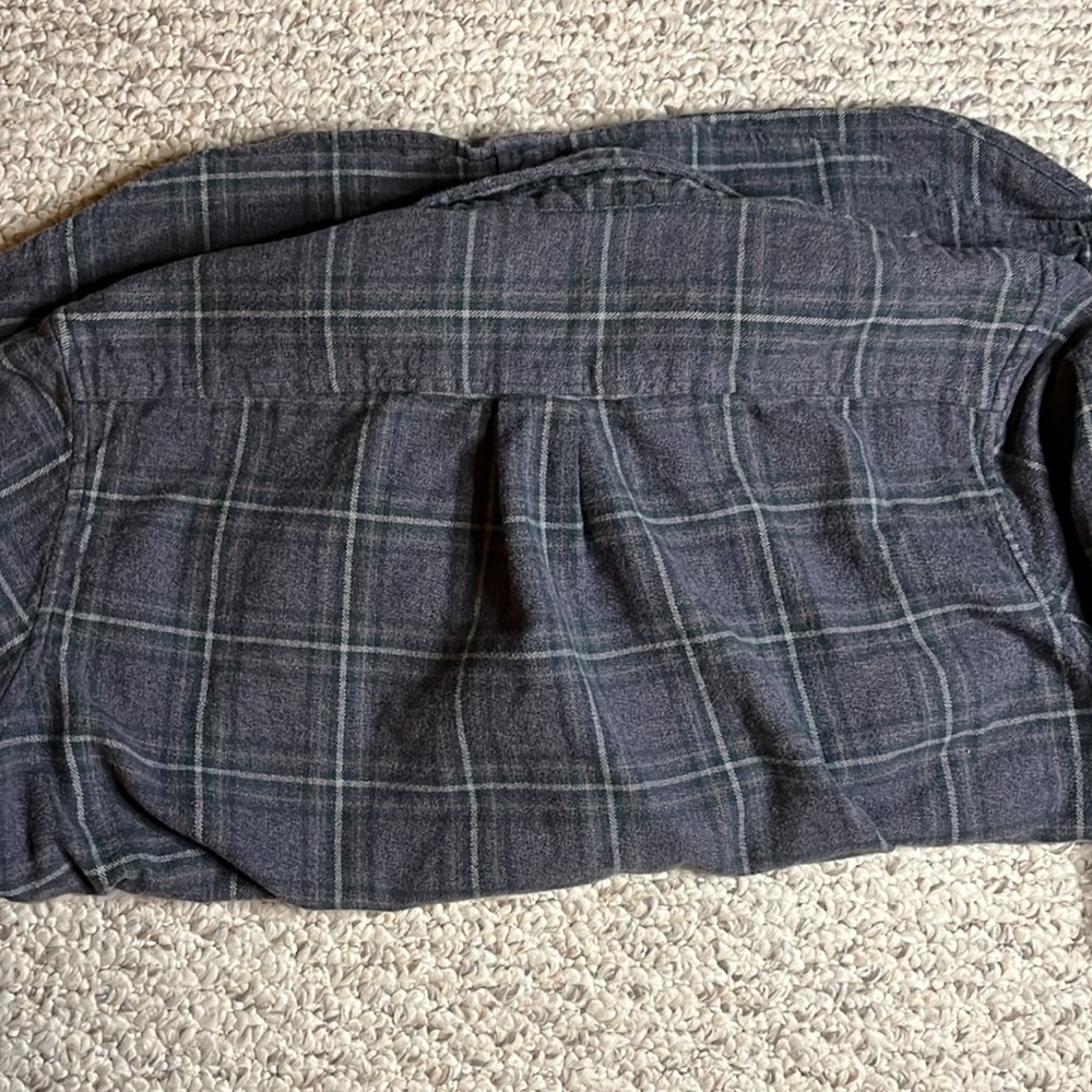 14th & Union Men's Flannel Plaid Button Down Shirt - Picture 5 of 7